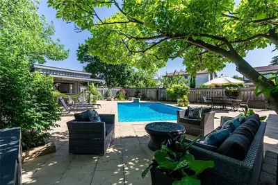Image de Oasis Ambiance Private Luxury Cottage Feel Huge Pool Sauna Cabana Firepit Bbq