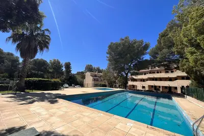Image de Appartement 3p en rez-de-jardin avec piscine et parking, à 600m de la plage - Saint-Raphaël