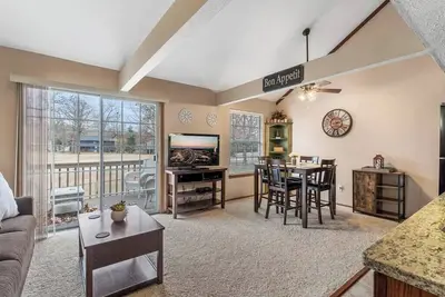 2 Bed 2 Bath Table Rock Condo