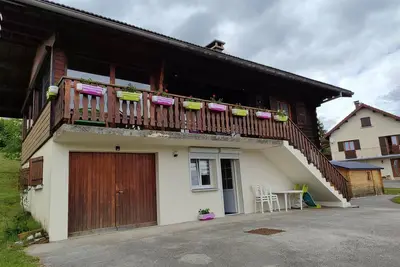 Image de Chalet avec cheminée (bois fourni ) 10 couchages (Réduction au delà de 3 nuits)