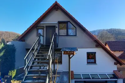 Image de Kleine Gemütliche Dachgeschosswohnung Bino