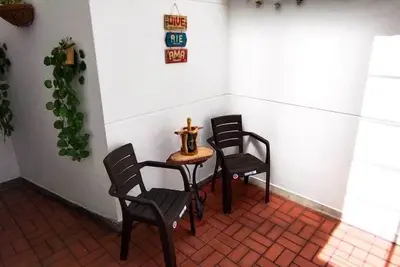 Image de 5 minutes from the best gastronomic area of Medellin-Colombia! Family home