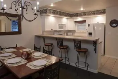 Spacious Resort Condo in Excellent Location