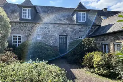 950 - Charmante maison de famille à La Bouillie