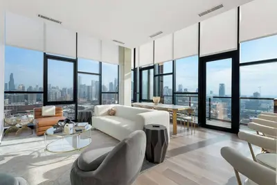 Image de Penthouse near Fulton Market: 3br Luxury