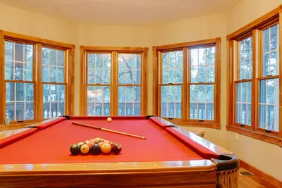 Image de Relaxing/Rejuvenating 4br/3. 5ba Cabin *Munds Park*