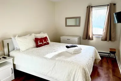Image de Walk to Mount Snow, Cozy, Clean and Comfortable!