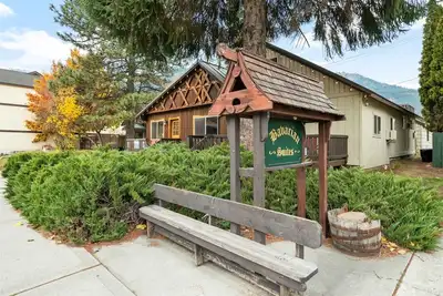 Image de Bavarian Suites, #22 | 2 Bed, 1 Bath