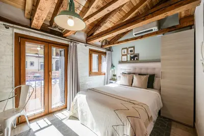 Image de Beautiful renovated Loft in the center N9