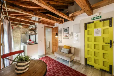 Image de Beautiful renovated loft in the center N8
