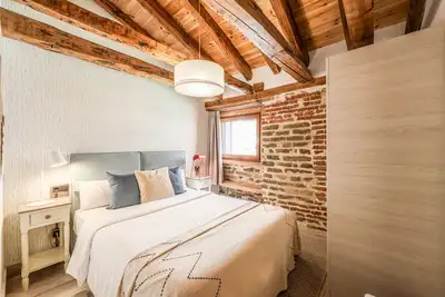 Image de Beautiful renovated apartment in the center N2