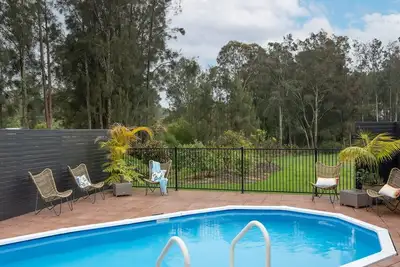 Image de \"Banyula\" in Bawley where the bush meets the beach pool included