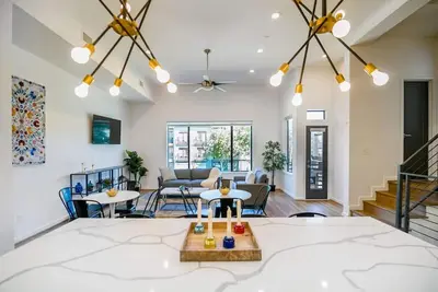 Image de Buffalo Heights - Modern Luxury w Downtown Views