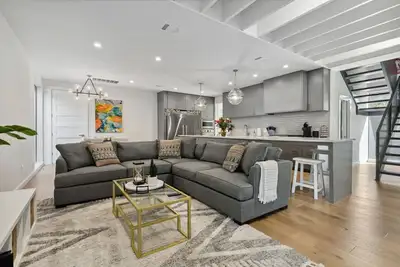 Image de Modern Luxury 4 Bedroom/4 Bath in the Heart of Dallas