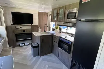Image de Modern Camper for rent at Caddo Lake with Kayaks, Caddo Lake Cabins, Oil City, La.