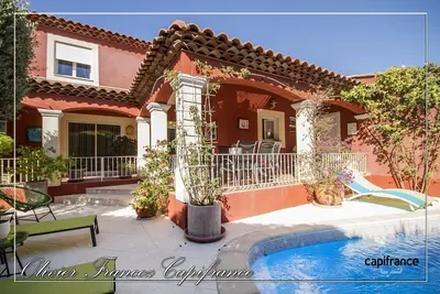 Image de villa sécurisée pres des lecques et de la madrague