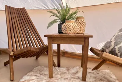 Image de Cozy 1-Bedroom Yurt With Indoor Wood Stove