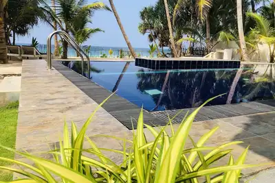 Image de Duma Beach House Right On The Beach With Private pool