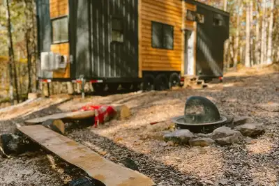 Image de Cozy Psu Rustic Tiny Home and Fishing Retreat