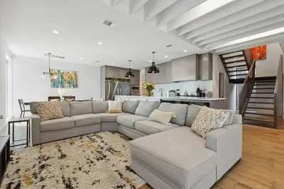 Image de Modern Luxury 4 Bedroom/4 Bath in the Heart of Dallas