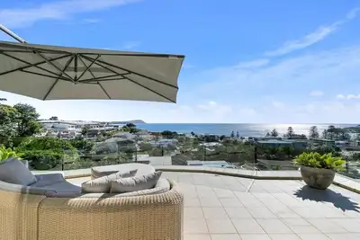 Image de Ocean View Penthouse | Views, Wifi | Accom Holidays