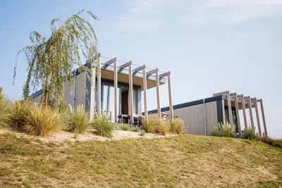 Image de Chalet avec vue sur la plage ou sur le port