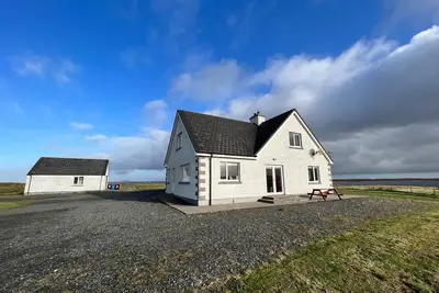 Image de Airigh Nam Fiadh, family friendly, with open fire in Creagorry