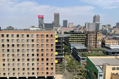 Image de Virbrant, Maboneng apartment - in the art district
