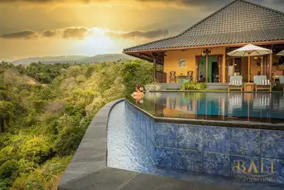 Image de Breathtaking Clifftop Luxury at Lovina!