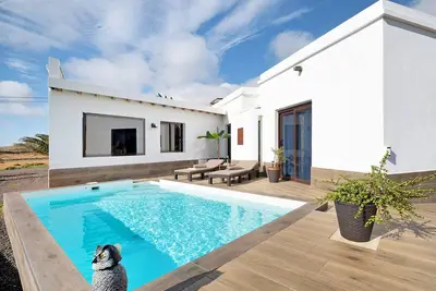 Image de Maison de vacances accessible \"Casa Guenia I\" avec piscine chauffée, terrasse et Wi-Fi