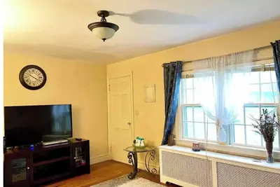 Image de Private Home 1 Mile From The Beach ~