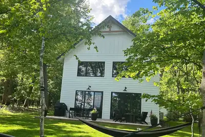 Image de Farmhouse Cabin On Lower Whitefish Lake with bunkroom