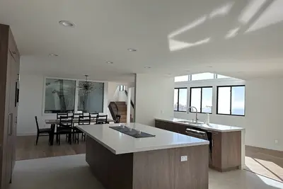 Image de Newly Renovated 6 Debroom House - Perfect Family Get Away/Reunions