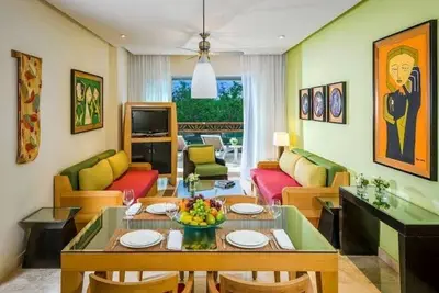 Image de Best luxury vacations in Cancun. Includes Vip pass in all parks, Elite level