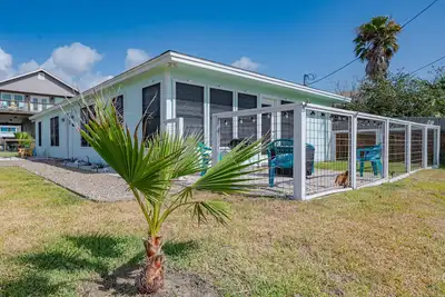 Image de Teal Treasure by the Bay