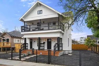 Image de O4 -A · The O`Four, Cozy Luxury Retreat - Unit A