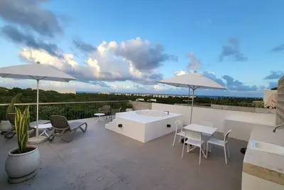 Image de PentHouse with best location and views in Riviera Maya, private rooftop, jacuzzi