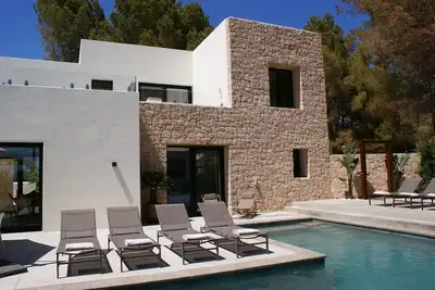 Image de Extravagant Ibiza Villa | Casa Tranquila S'Argamassa | 5 Bedrooms | Fantastic Sea Views & Private Pool | Santa Eulalia