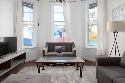 Image de Spacious Victorian close to Sf & Bart + Parking