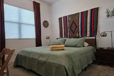 Image de Phoenix Done Right With Sunshine & Mountain Views