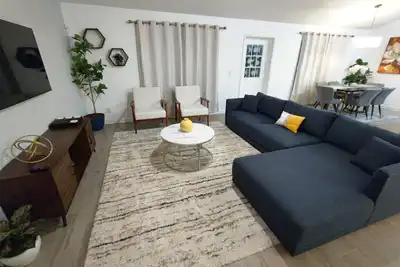 Image de Spacious 4/2 getaway! Near Theme Parks!