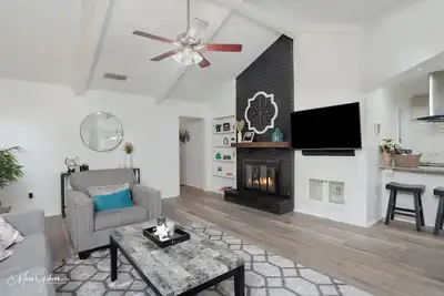 Image de Southern Comfort Retreat: King Bed, Near Lsus & Barksdale Afb, Fast wifi.