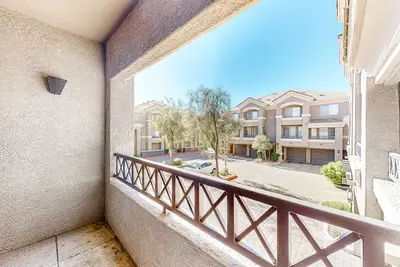 Image de Dog-friendly townhome with pool & covered balcony - near great golf