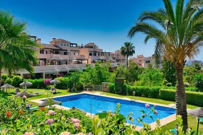 Image de Beautiful corner apartment in Elviria - El Manantial de Santa Maria