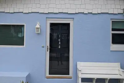 Image de Steps from the beach with pool!