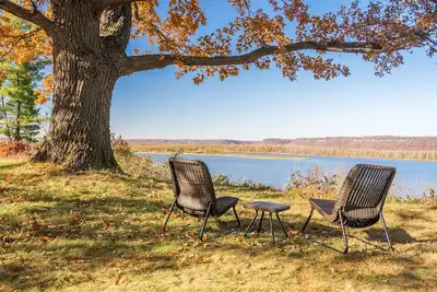 Image de MINNeSTAY* The Lakeview | Modern