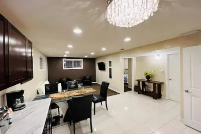 Image de Gorgeous 2 Bedroom Suite Close to Airport in Regina