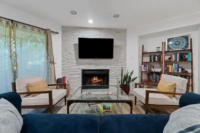 Image de Cool Off in Barton Springs Pool Steps from Zilker Park