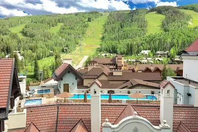 Image de Platinum 2br ski-in/ski-out Arrabelle luxury residence w/ rooftop pool & hot tub