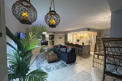 Clearwater Spacious Apartment Water Front